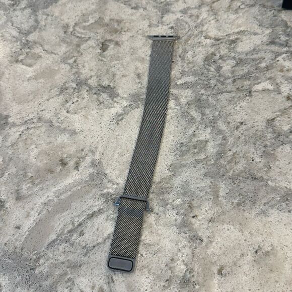 ⌚ Apple Watch Metal Band - Fully Adjustable and Comfortable - Picture 2 of 5